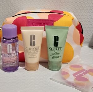 Clinique Skincare Set with Cosmetic Bag/Matching Mirror